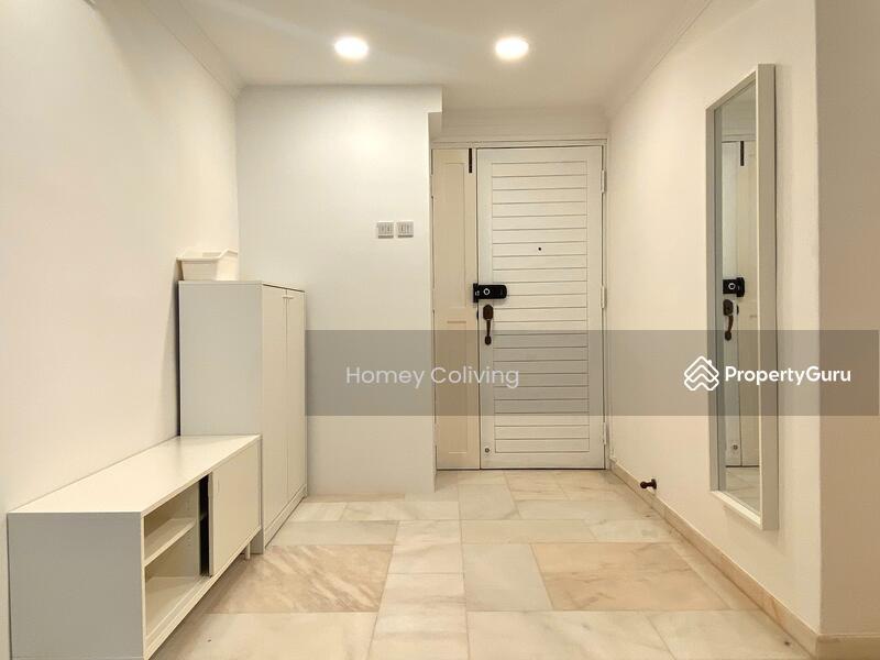 Condominium for Rent, Pine Grove, SGD 1,300 | 99-year lease