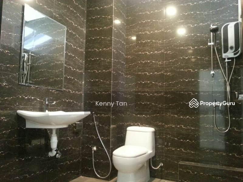 Condominium for Rent, Lakepoint Condo, SGD 3,500 | 99-year lease