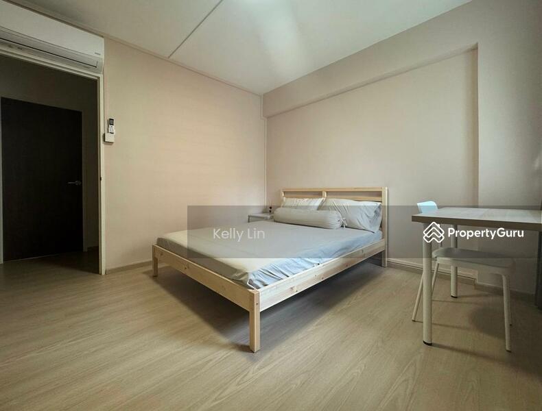 Prop-GPT: HDB Flat: D18  707 Tampines Street 71