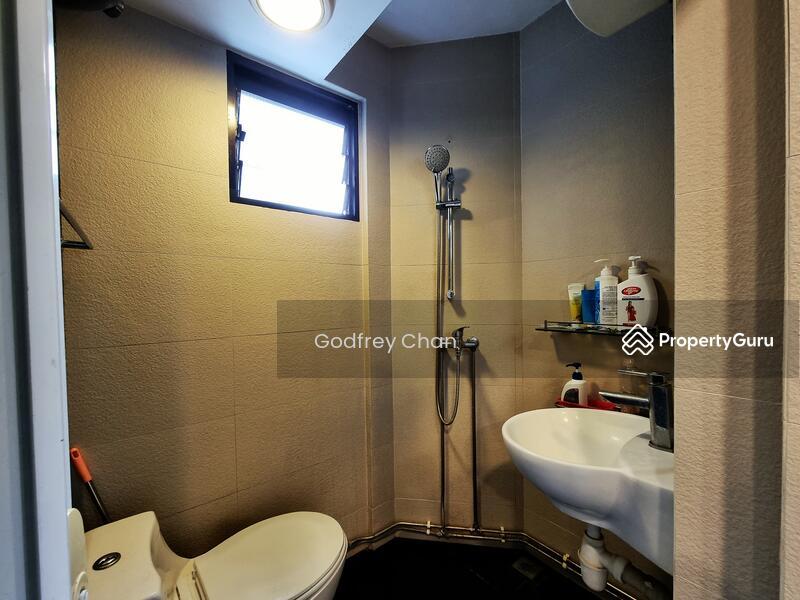 HDB Flat for Rent, 264 Jurong East Street 24, SGD 2,900 | 99-year lease