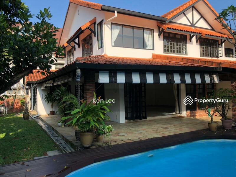 Semi-Detached for Rent, ??? Charming yet Modern Black n White 4-Bedrm Semi-D | Pool | Lush Gdns | Botanic Gdns MRT | Serene, SGD 11,900
