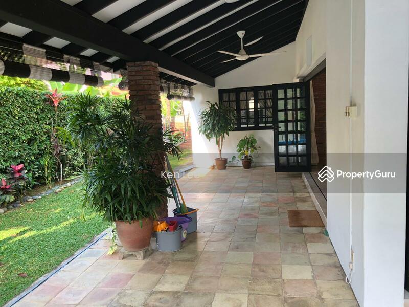 Semi-Detached for Rent, ??? Charming yet Modern Black n White 4-Bedrm Semi-D | Pool | Lush Gdns | Botanic Gdns MRT | Serene, SGD 11,900