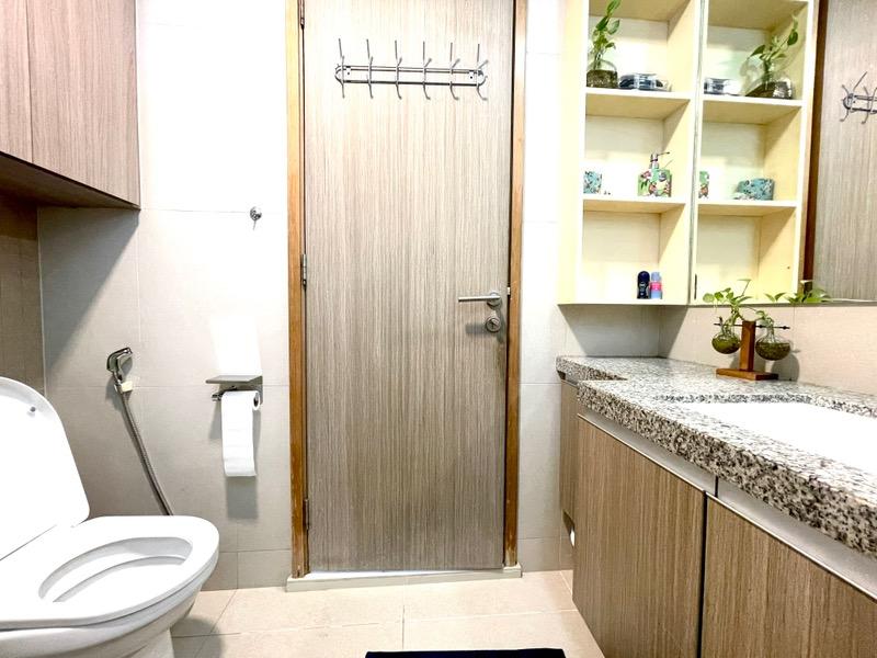 Condominium for Rent, THE METROPOLITAN CONDOMINIUM Condominium For Rent, $8,500, 3 Bed 3 Bath 1,399 sqft $6.08 psf, SGD 8,500