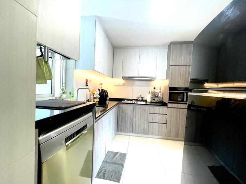 Condominium for Rent, THE METROPOLITAN CONDOMINIUM Condominium For Rent, $8,500, 3 Bed 3 Bath 1,399 sqft $6.08 psf, SGD 8,500