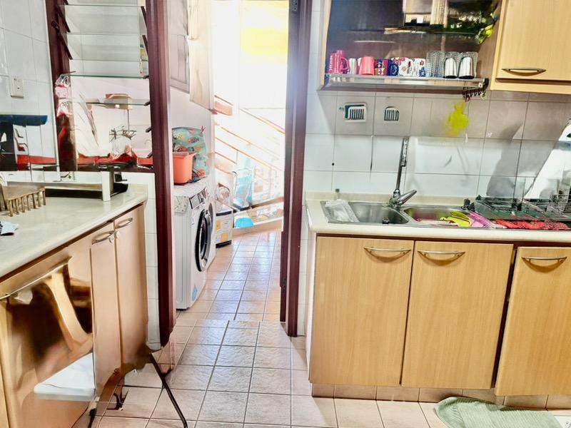 Condominium for Rent, Tropical Spring Condominium For Rent, $4,900, 3 Bed 3 Bath 1,389 sqft $3.53 psf, SGD 4,900 | 99-year Leasehold
