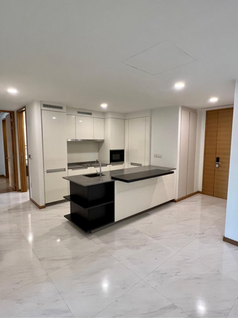 Condominium for Rent, Marina One Residences Condominium For Rent, $7,200, 2 Bed 2 Bath 1,055 sqft $6.82 psf, SGD 7,200 | 99-year Leasehold