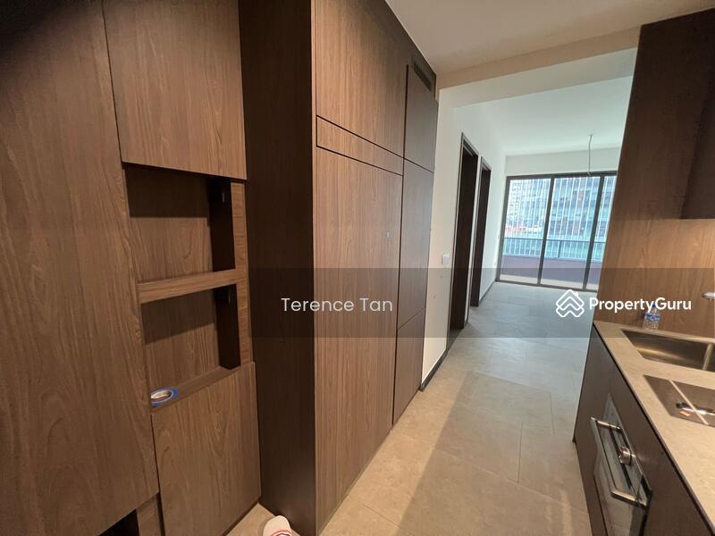 Prop-GPT: Condominium: D07  Midtown Modern
