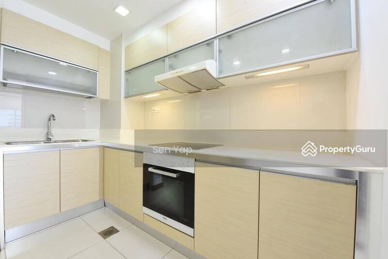 Condominium for Rent, Condo with breathtaking views of Marina Bay @ The Sail Marina, SGD 13,800