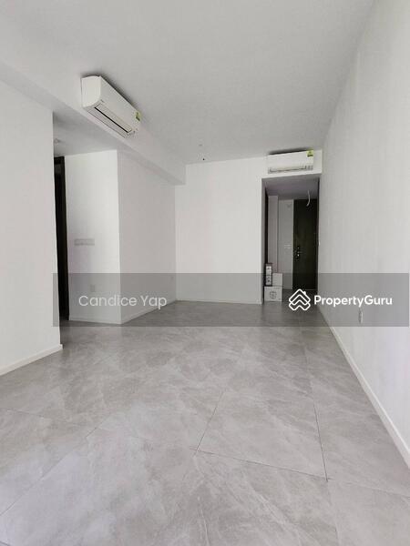 Prop-GPT: Condominium: D27 Yishun The Watergardens at Canberra