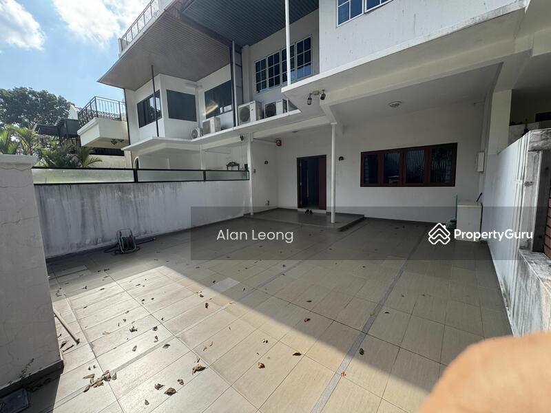 Prop-GPT: Terrace: D16  Jalan paras