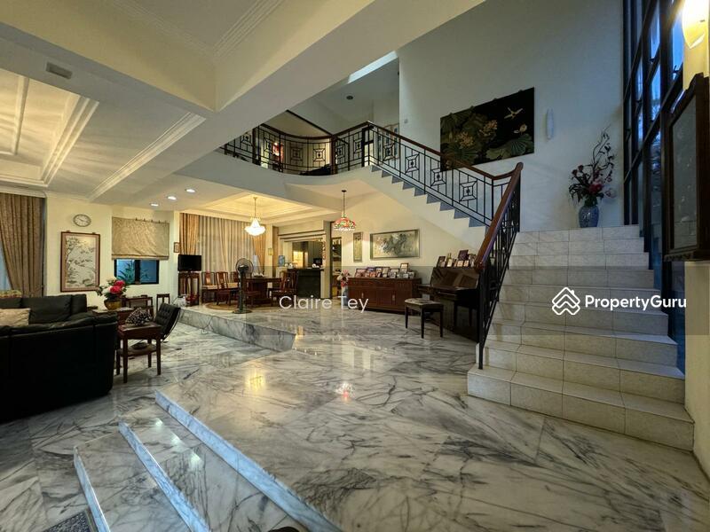 Prop-GPT: Bungalow: D15  Bungalow at Wilkinson Road for rent