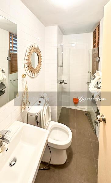 Semi-Detached for Rent: D10, 287863