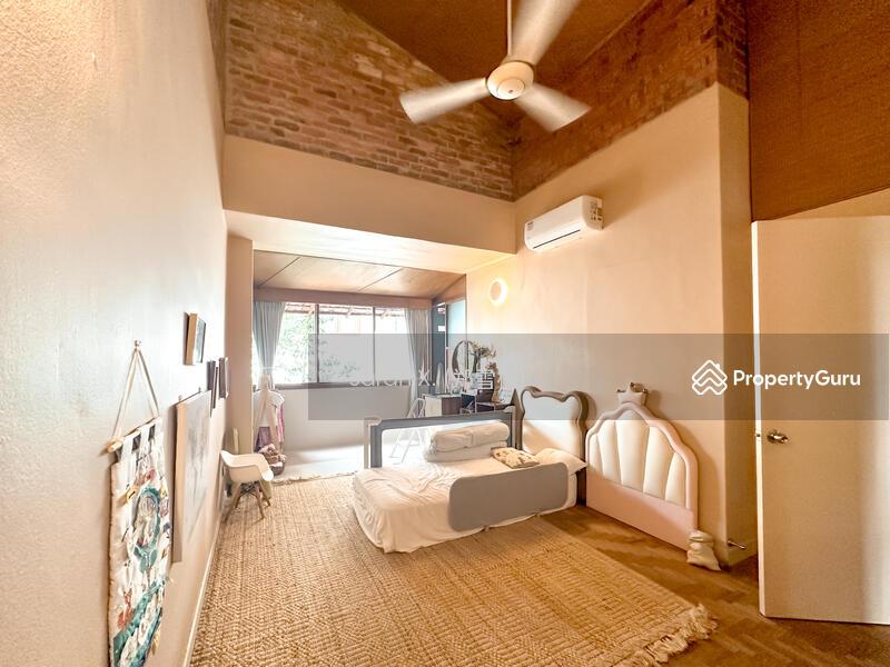 Semi-Detached for Rent: D10, 287863