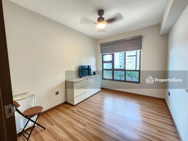 Prop-GPT: HDB Flat: D18  662A Tampines Street 64