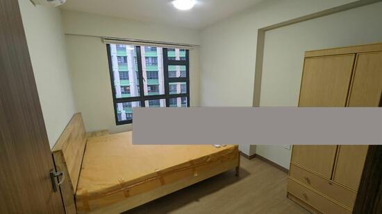 Prop-GPT: HDB Apartment: D18  641C Tampines Street 62