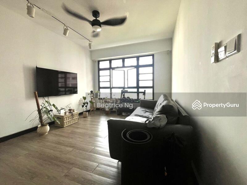 Prop-GPT: HDB Flat: D28 Seletar 472B Fernvale Street