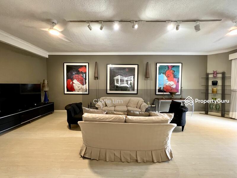 Prop-GPT: Condominium: D11  Shelford Green