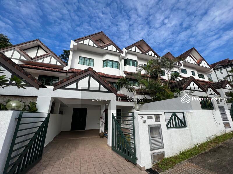 Prop-GPT: Terrace: D21 Upper Bukit Timah Beauty World MRT nearby and next to Nature Reserve
