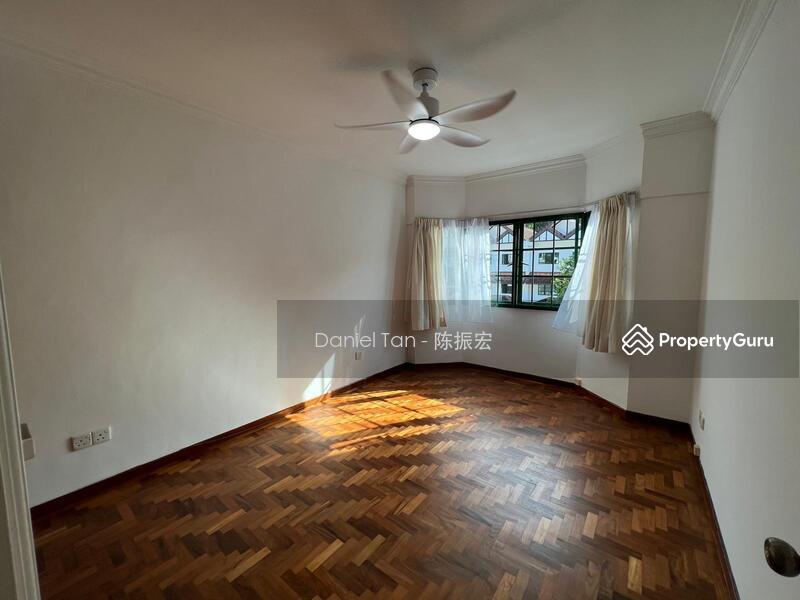 Terrace for Rent, Beauty World MRT nearby and next to Nature Reserve, SGD 7,800