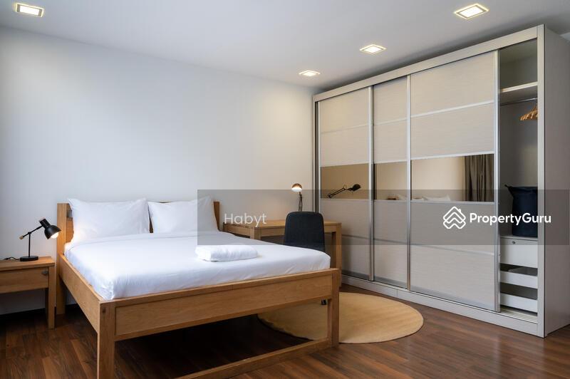 Prop-GPT: Condominium: D09 Cairnhill Elizabeth Tower
