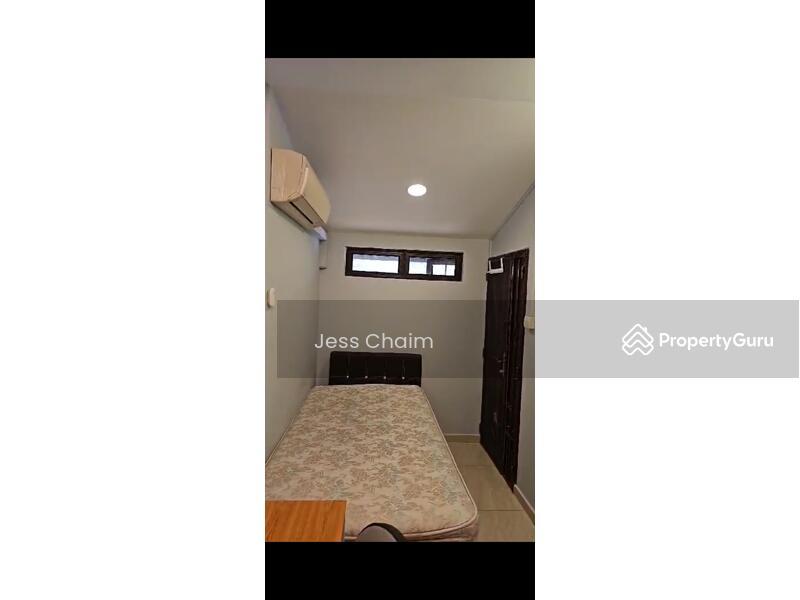 Terrace for Rent, Chelsea Village, SGD 1,000 | Freehold