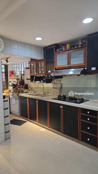 Terrace for Rent, Chelsea Village, SGD 1,000 | Freehold