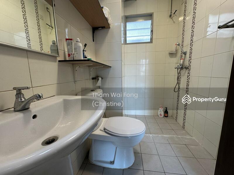 Prop-GPT: HDB Flat: D19 Punggol 303D Punggol Place