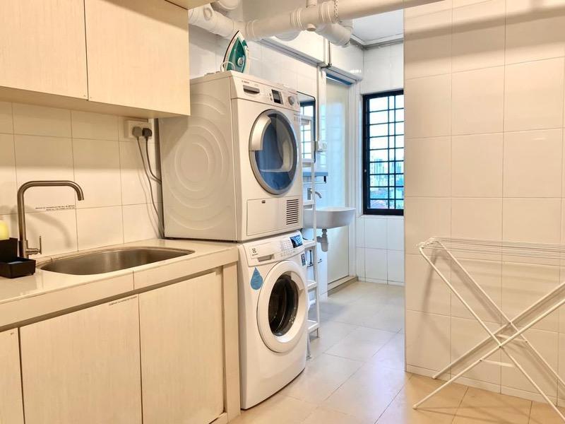 Apartment for Rent, People's Park Complex Apartment Room Rental, $2,400, 1 Bed 1 Bath 300 sqft $8.00 psf, SGD 2,400
