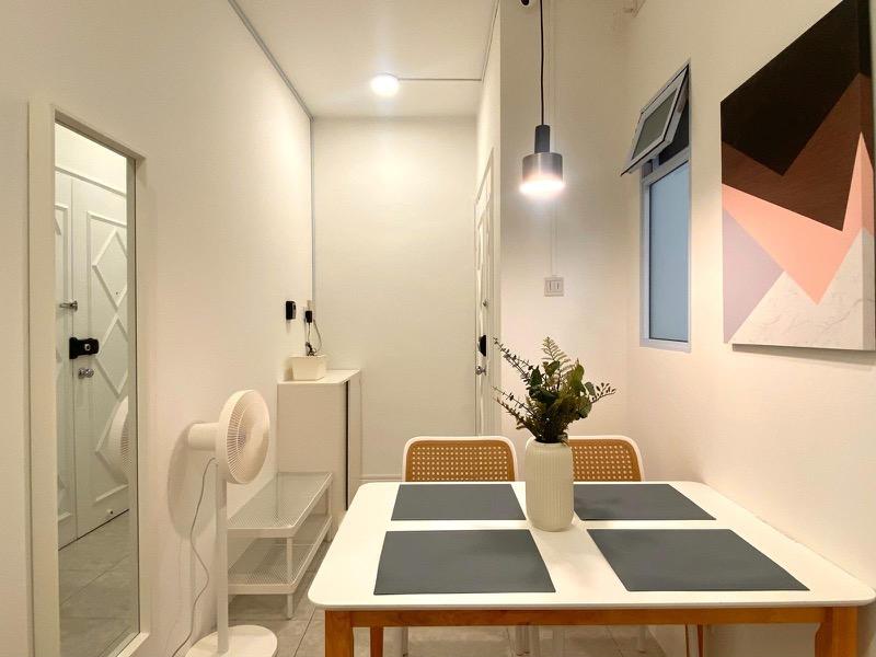 Condominium for Rent, Emerald Park Condominium Room Rental, $2,399, 1 Bed 1 Bath 250 sqft $9.60 psf, SGD 2,399