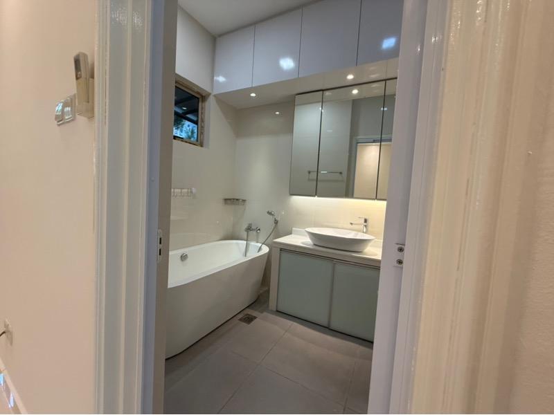 Condominium for Rent, Costa Rhu Condominium For Rent, $8,500, 3 Bed 4 Bath 1,723 sqft $4.93 psf, SGD 8,500 | 99-year Leasehold