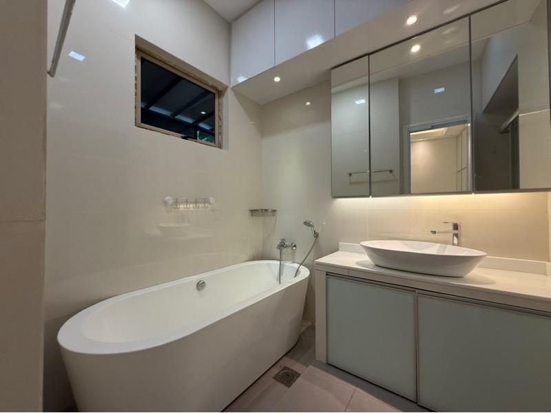 Condominium for Rent, Costa Rhu Condominium For Rent, $8,500, 3 Bed 4 Bath 1,723 sqft $4.93 psf, SGD 8,500 | 99-year Leasehold