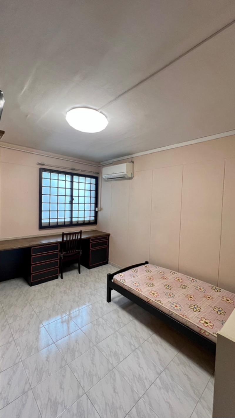HDB Apartment for Rent, 717 Jurong West Street 71 HDB Apartment Room Rental, $1,100, 1 Bed 1 Bath 10 sqft $110.00 psf, SGD 1,100 | 99-year Leasehold