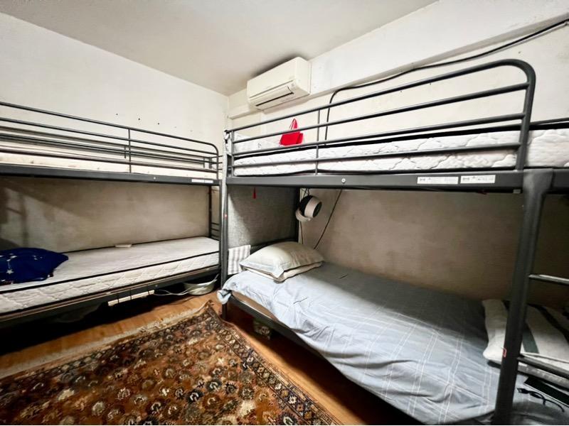 HDB Apartment for Rent, 69 Lorong 4 Toa Payoh HDB Apartment Room Rental, $450, 1 Bed 1 Bath 150 sqft $3.00 psf, SGD 450 | 99-year Leasehold