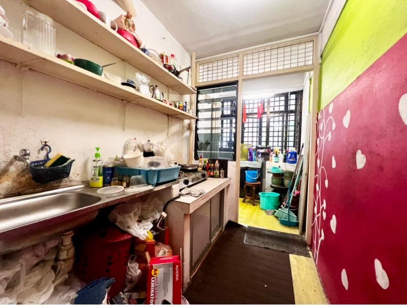 HDB Apartment for Rent, 69 Lorong 4 Toa Payoh HDB Apartment Room Rental, $450, 1 Bed 1 Bath 150 sqft $3.00 psf, SGD 450 | 99-year Leasehold