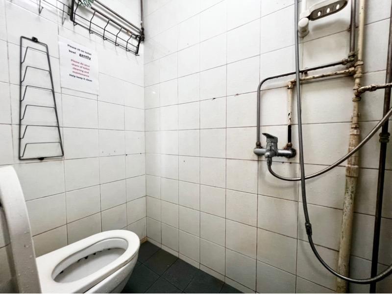 HDB Apartment for Rent, 69 Lorong 4 Toa Payoh HDB Apartment Room Rental, $450, 1 Bed 1 Bath 150 sqft $3.00 psf, SGD 450 | 99-year Leasehold