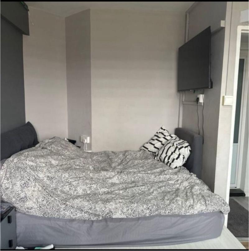 Prop-GPT: HDB Apartment: D18  498G Tampines Street 45