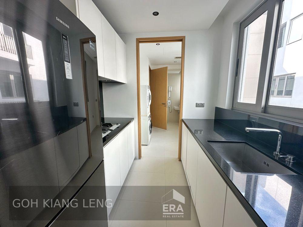 Condominium for Rent: 