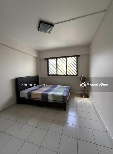 HDB Flat for Rent, 403 Fajar Road, SGD 800 | 99-year lease