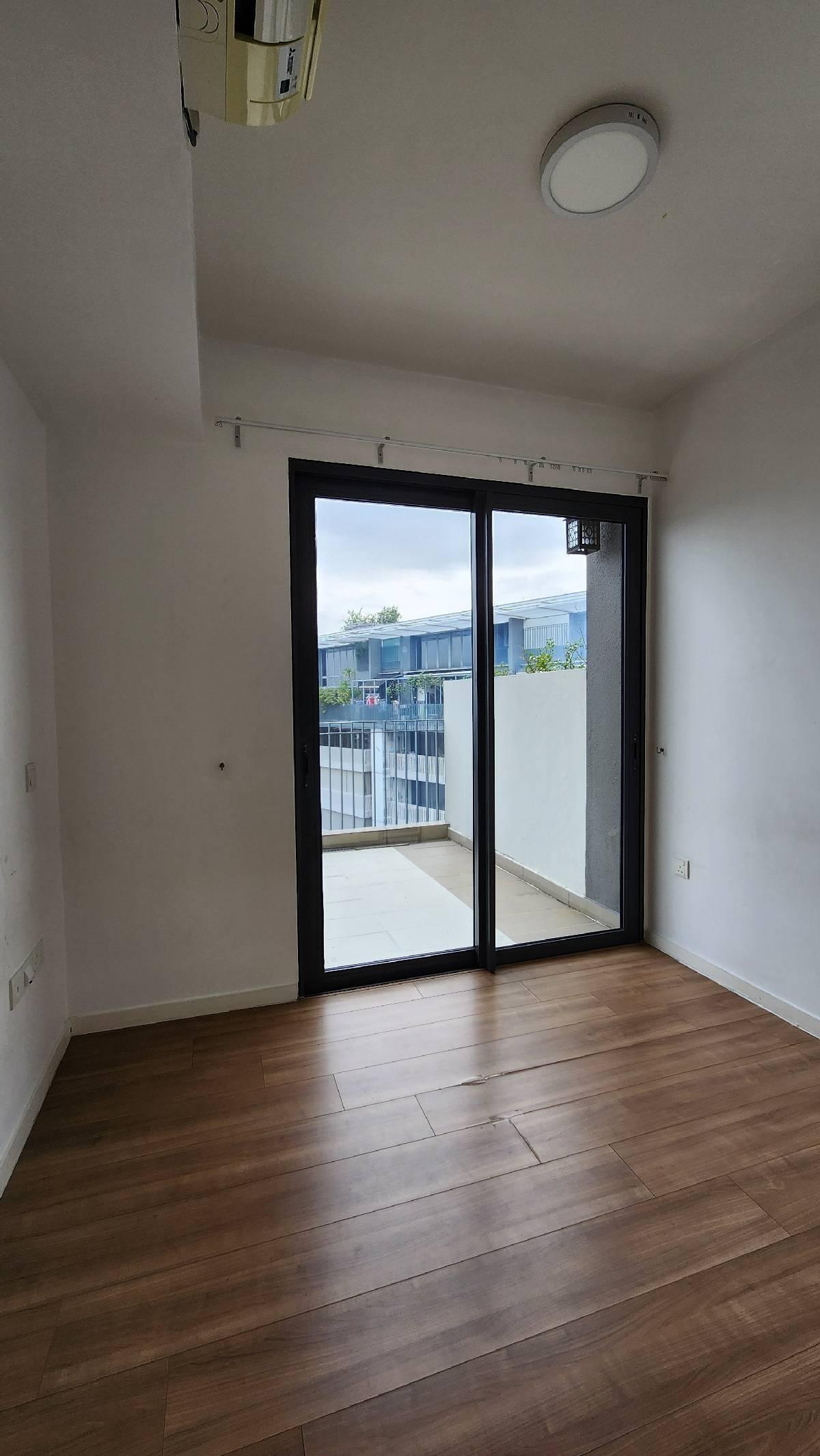 Condominium for Rent, The Lakefront Residences Condominium For Rent, $6,500, 3 Bed 3 Bath 2,089 sqft $3.11 psf, SGD 6,500 | 99-year Leasehold