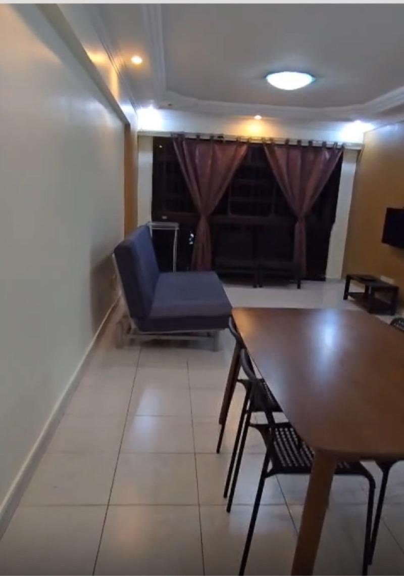 Prop-GPT: HDB Apartment: D25  521 Woodlands Drive 14