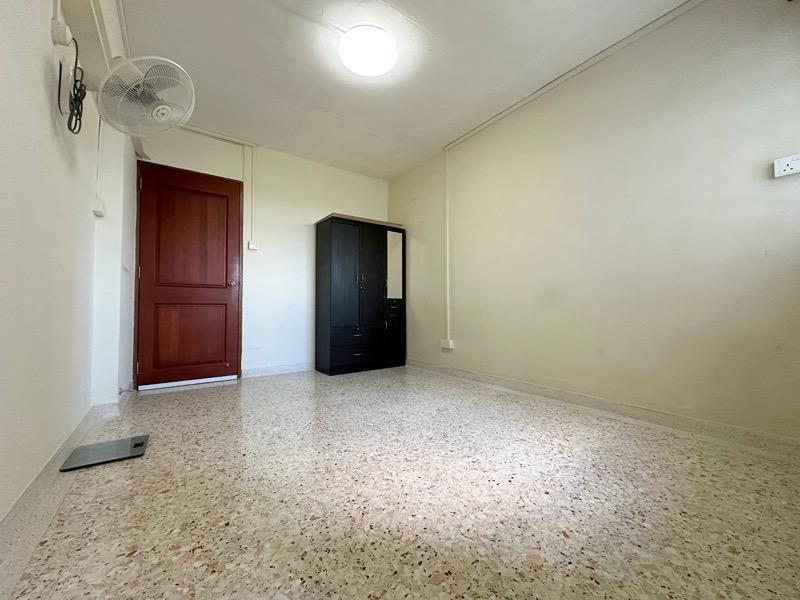 HDB Apartment for Rent, 456 Ang Mo Kio Avenue 10 HDB Apartment Room Rental, $1,300, 1 Bed 1 Bath 161 sqft $8.07 psf, SGD 1,300 | 99-year Leasehold