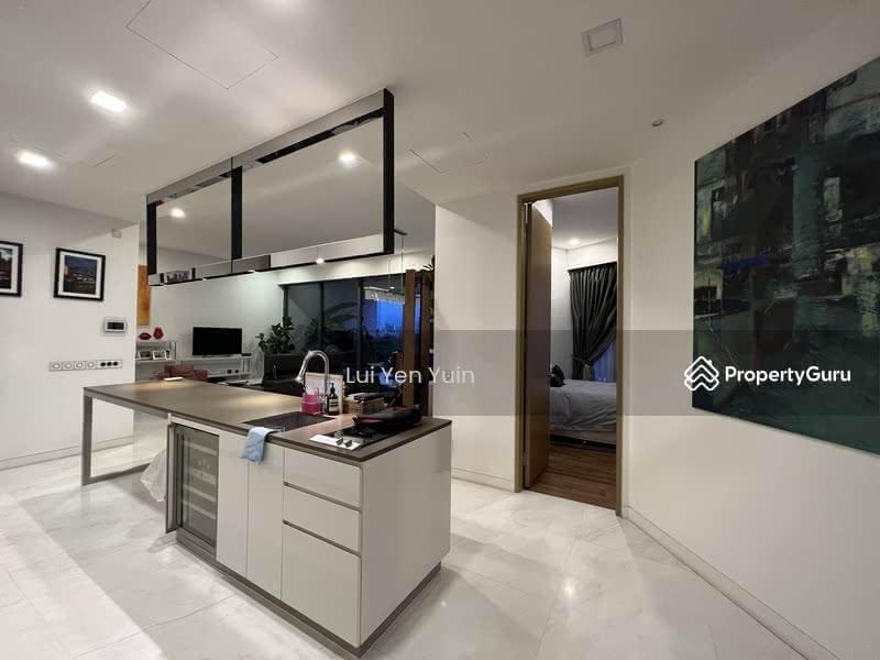 Prop-GPT: Condominium: D09 Cairnhill 111 Emerald Hill