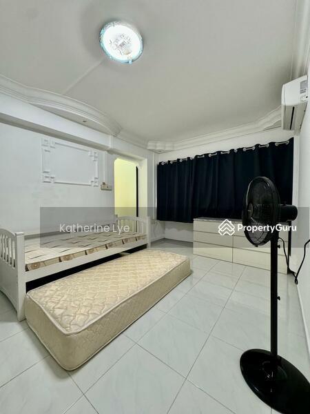 HDB Flat for Rent, 268 Toh Guan Road, SGD 1,600 | 99-year lease