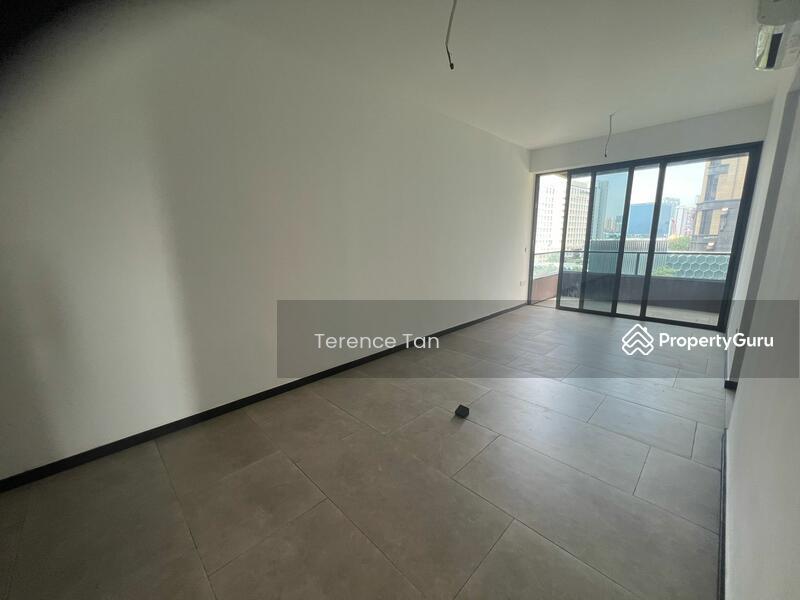 Prop-GPT: Condominium: D07  Midtown Modern