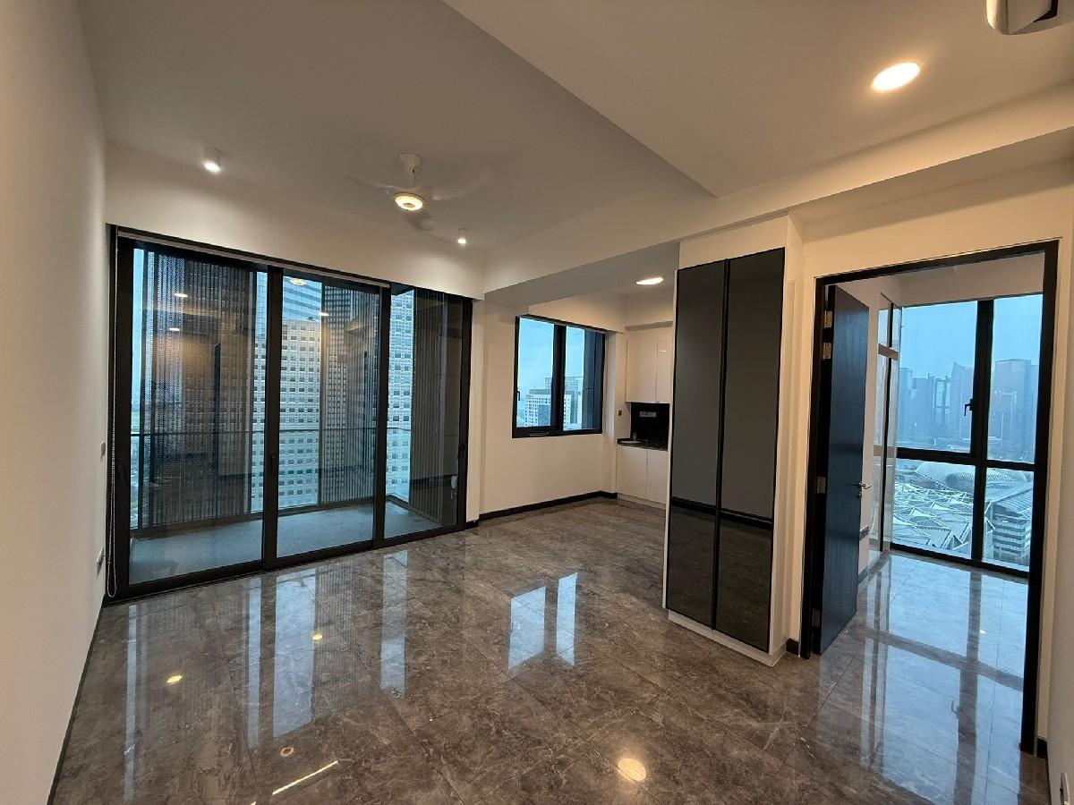 Prop-GPT: Condominium: D07  Midtown Bay