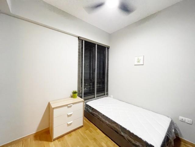 The Tre Ver Condominium For Rent, $3,999, 2 Bed 1 Bath 614 sqft $6.51 psf