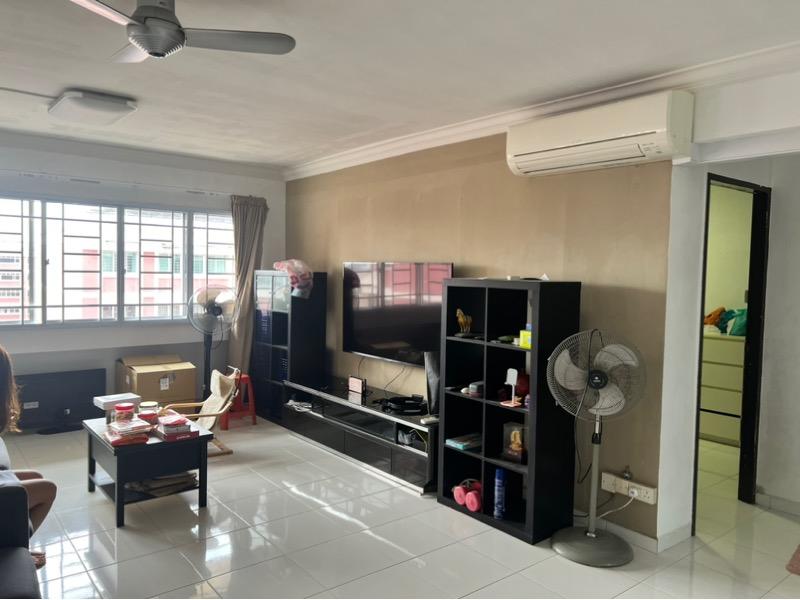 HDB Apartment for Rent: D18, 520333