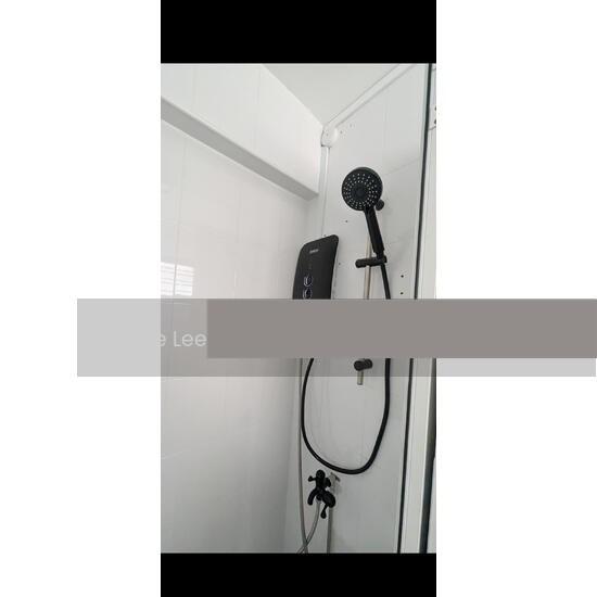 HDB Apartment for Rent, 324 Bukit Batok Street 33 HDB Apartment Room Rental, $1,200, 1 Bed 1 Bath 689 sqft $1.74 psf, SGD 1,200 | 99-year Leasehold