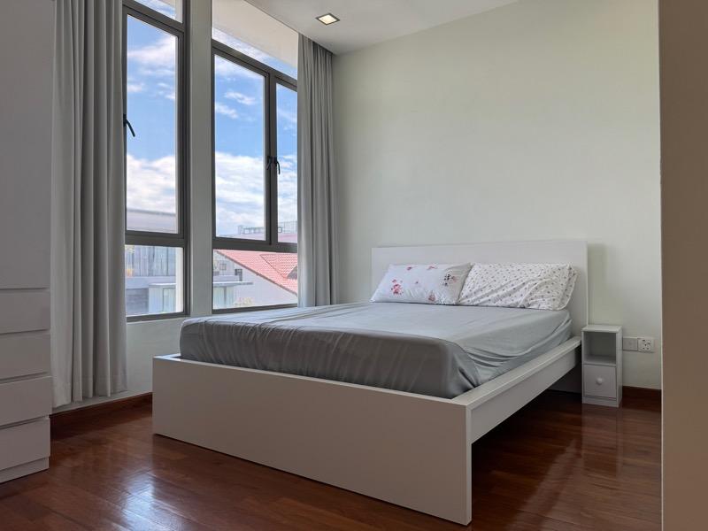 Prop-GPT: Semi-Detached: D16  BEDOKVILLE