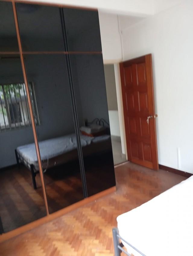 Eng Kong Garden Semi-Detached House For Rent, $7,000, 4 Bed 3 Bath 2,500 sqft $2.12 psf